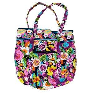 Vera Bradley Retired Va Va Bloom East West Quilted Tote (G)